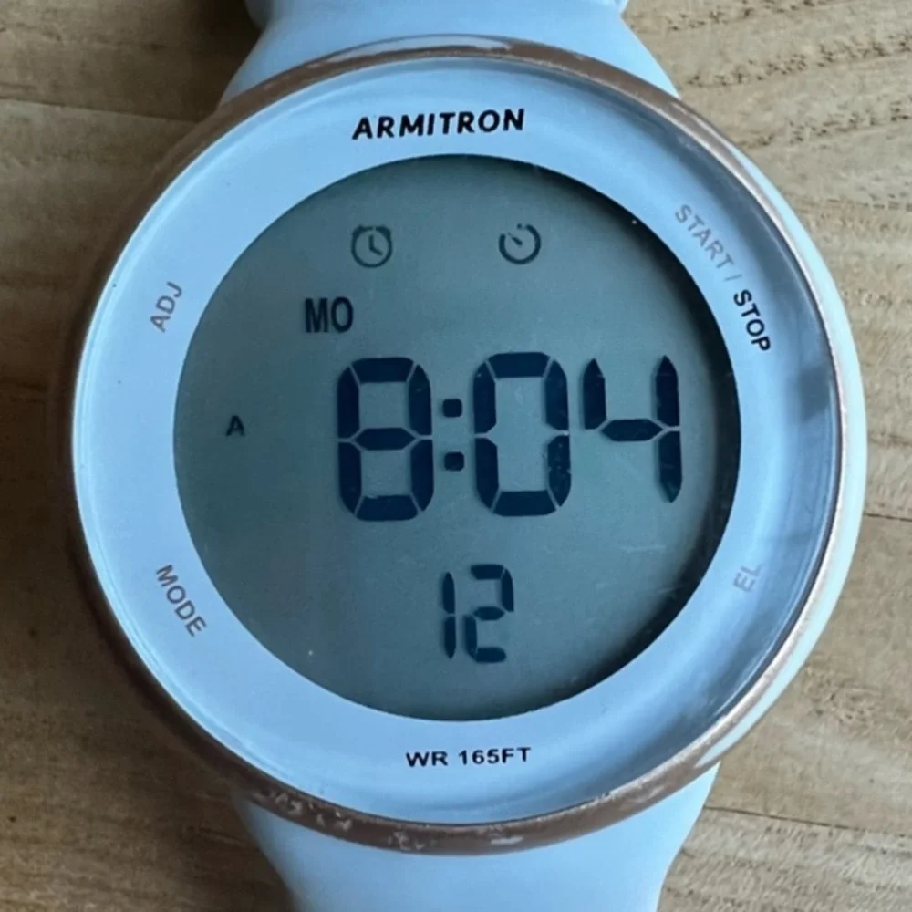 Armitron pro sport digital watch NEW BATTERY